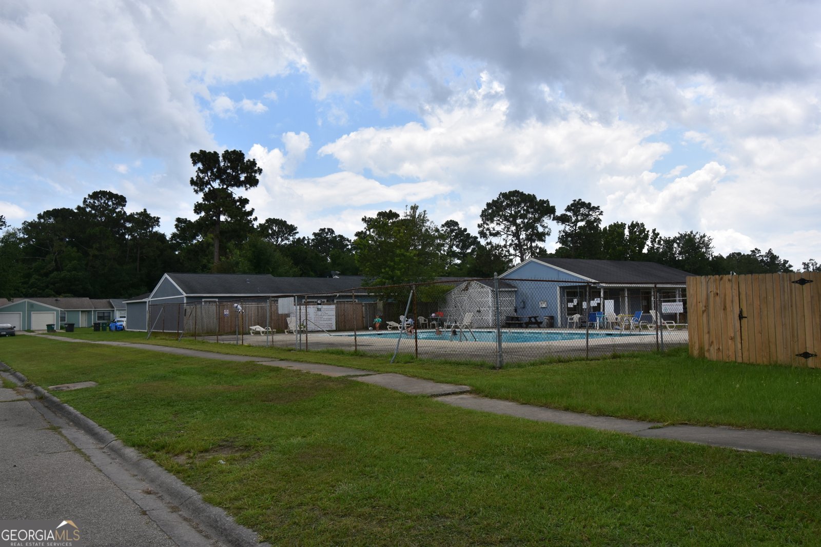 556 Chateau Circle St. Marys - 3