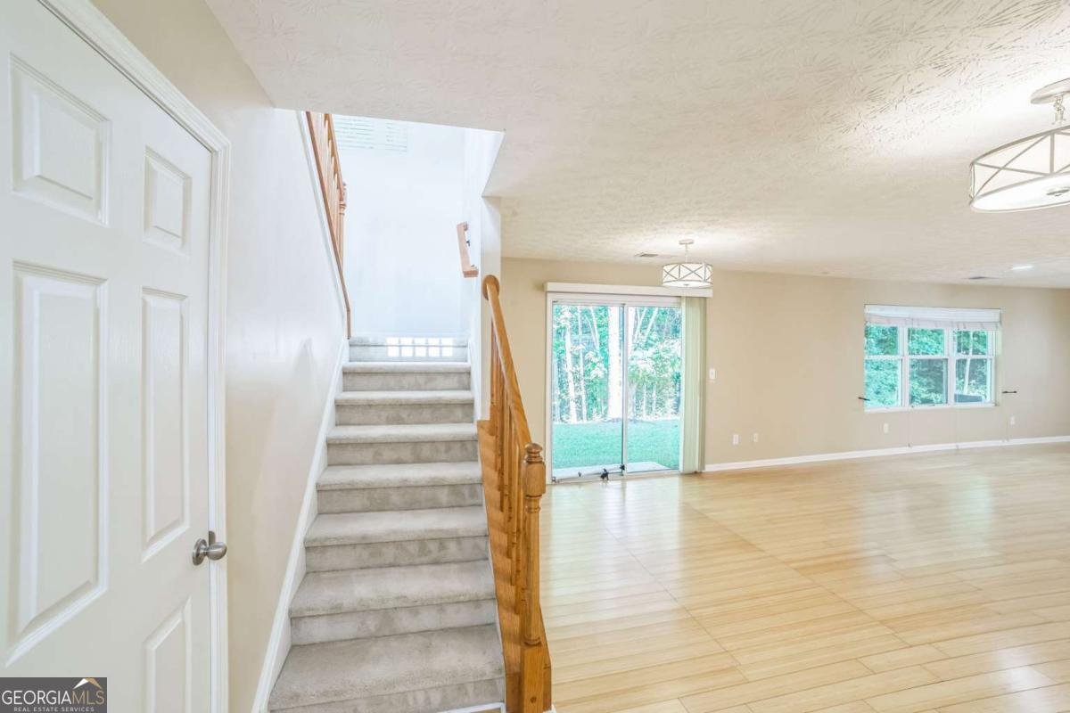 7567 Waverly Loop Fairburn - 14