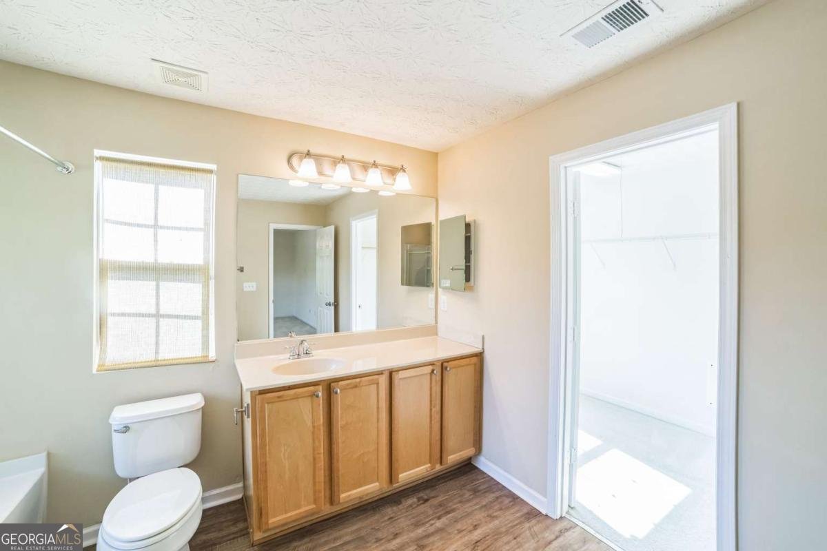 7567 Waverly Loop Fairburn - 19