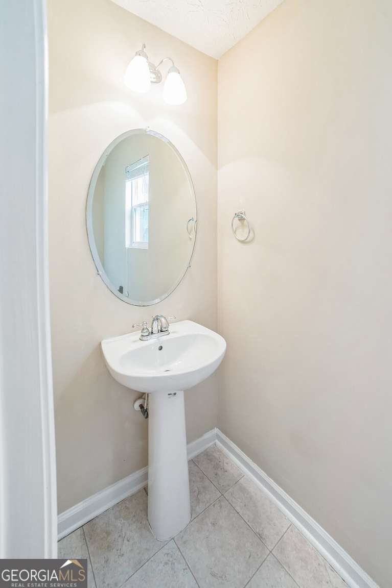 7567 Waverly Loop Fairburn - 22