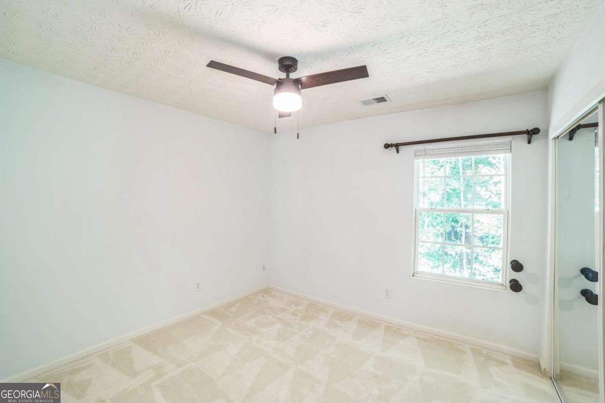 7567 Waverly Loop Fairburn - 27