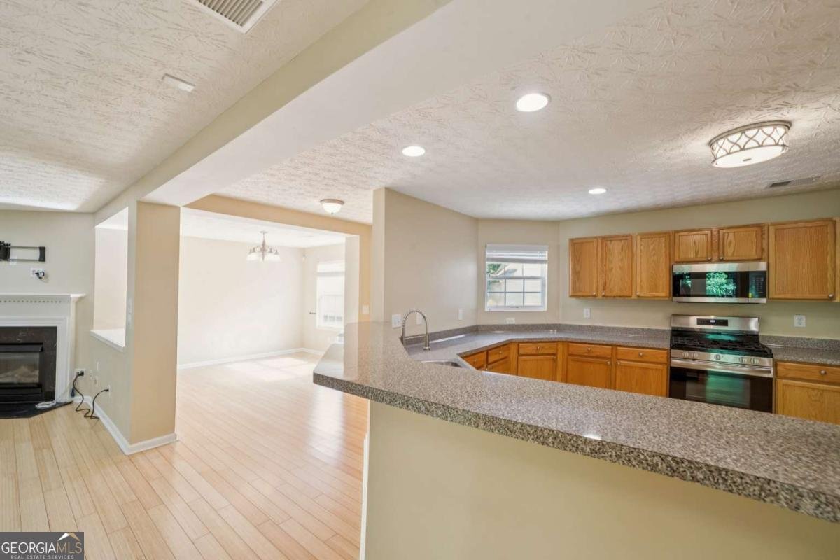 7567 Waverly Loop Fairburn - 9