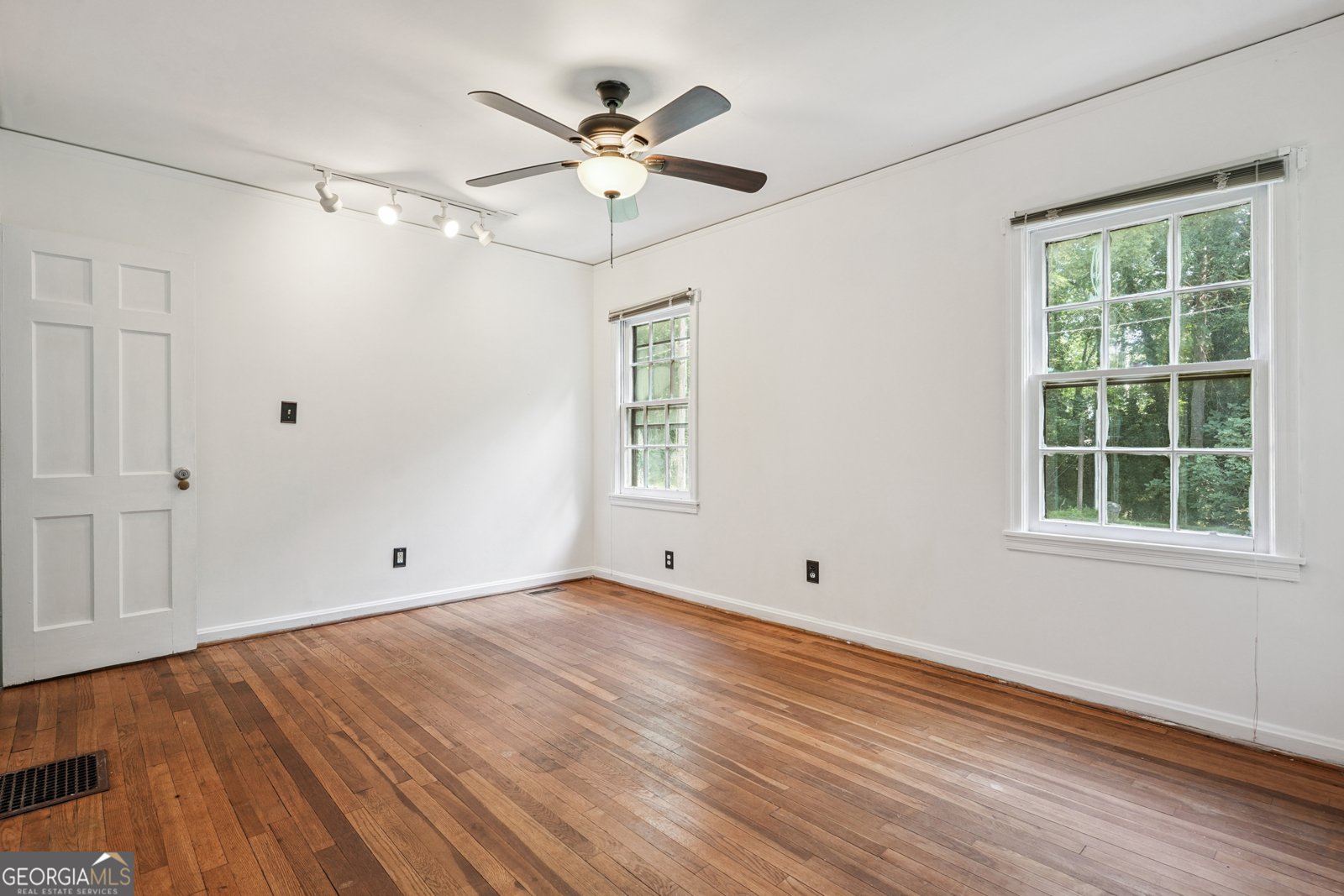 30 Woodlawn Avenue Hampton - 16