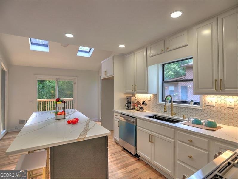 2540 ROCKY SPRINGS Drive Marietta - 14