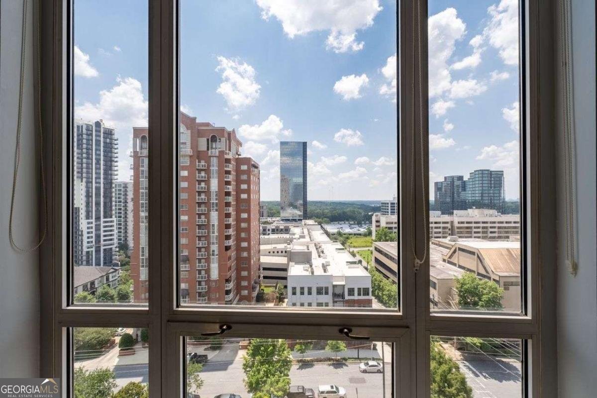 3475 Oak Valley Road Atlanta - 34