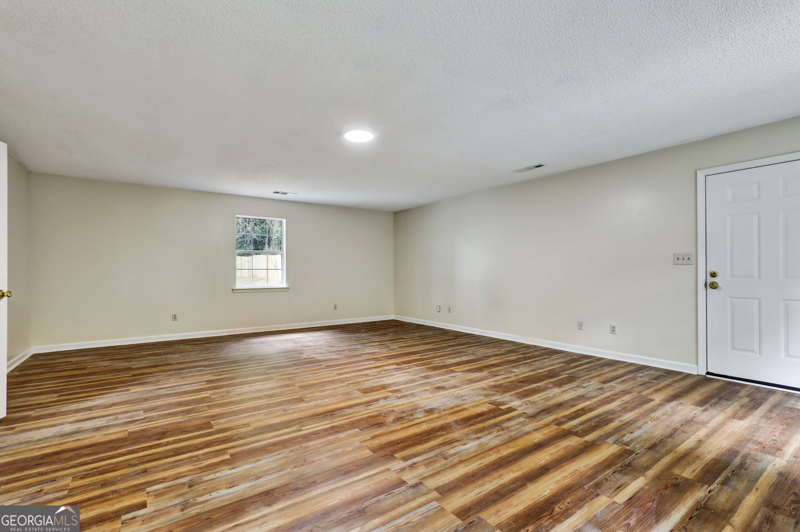 6211 Ward Road Union City - 16