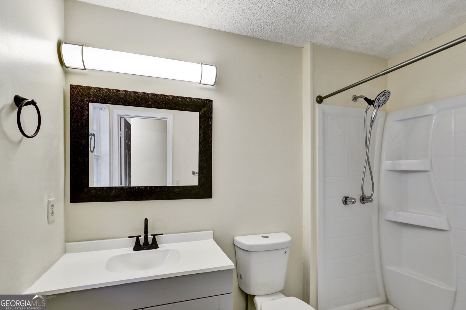 6211 Ward Road Union City - 17
