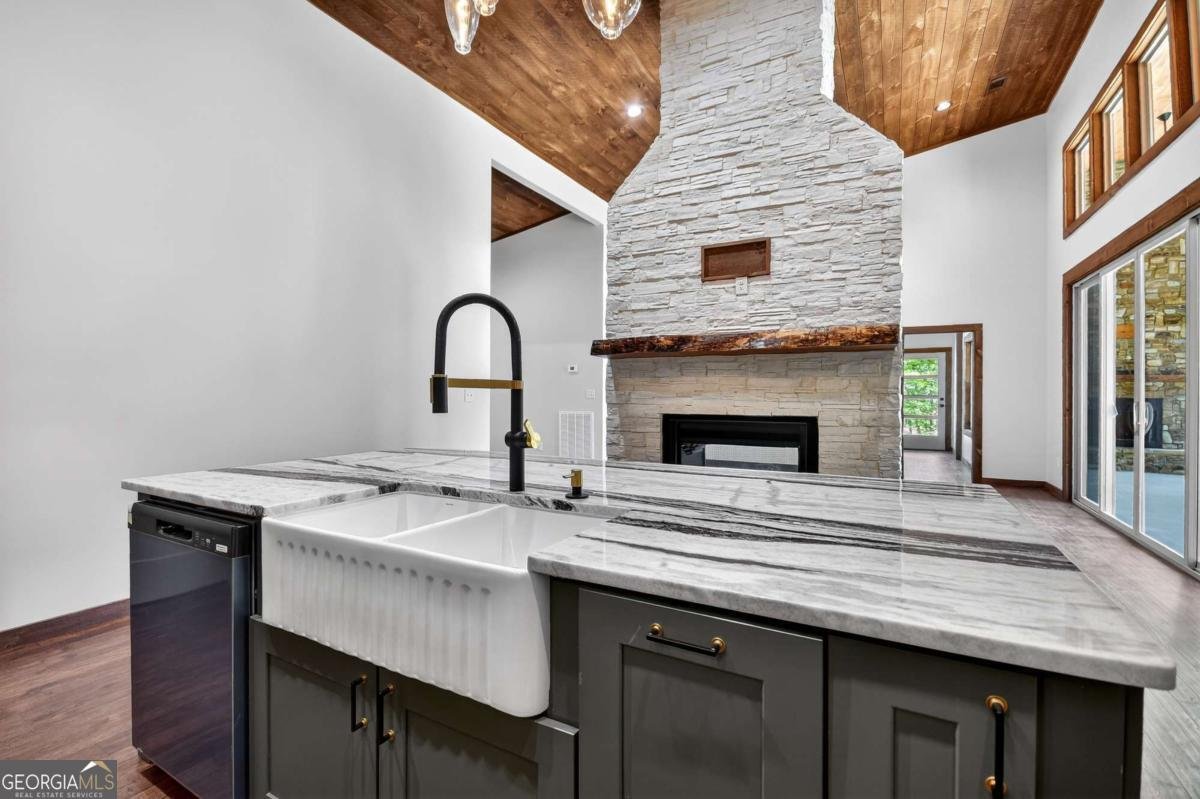 2461 Salem Road Mineral Bluff - 46