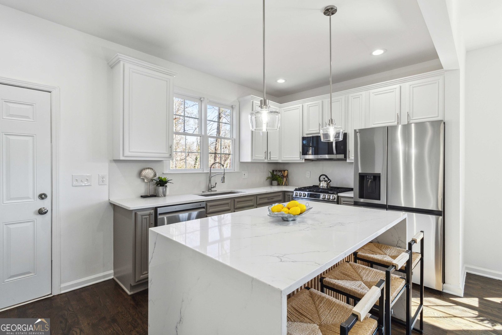 2395 Saint James Drive Atlanta - 2