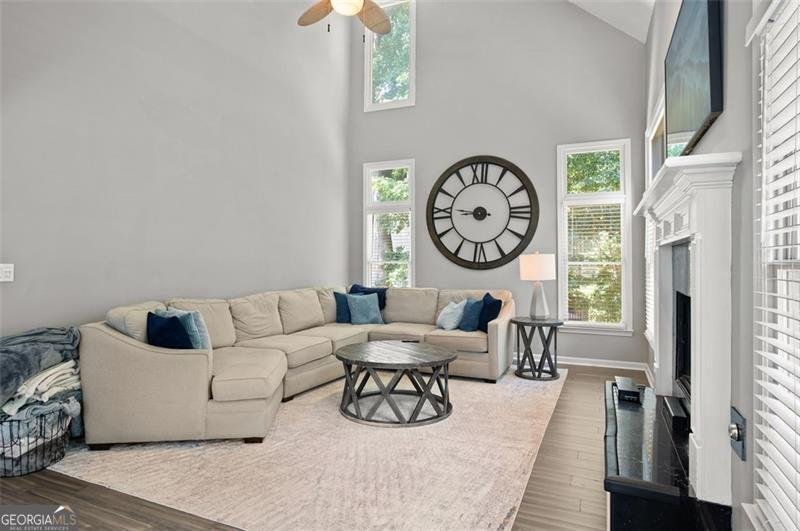 1015 LEGACY Woodstock - 10