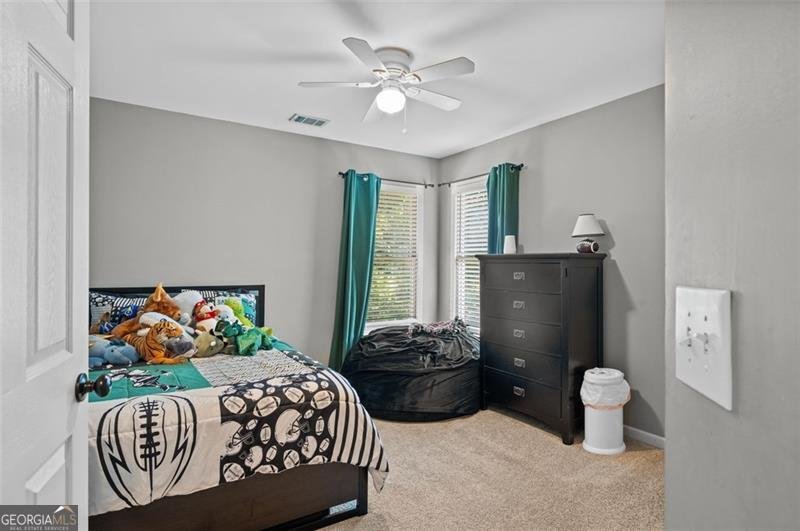1015 LEGACY Woodstock - 27