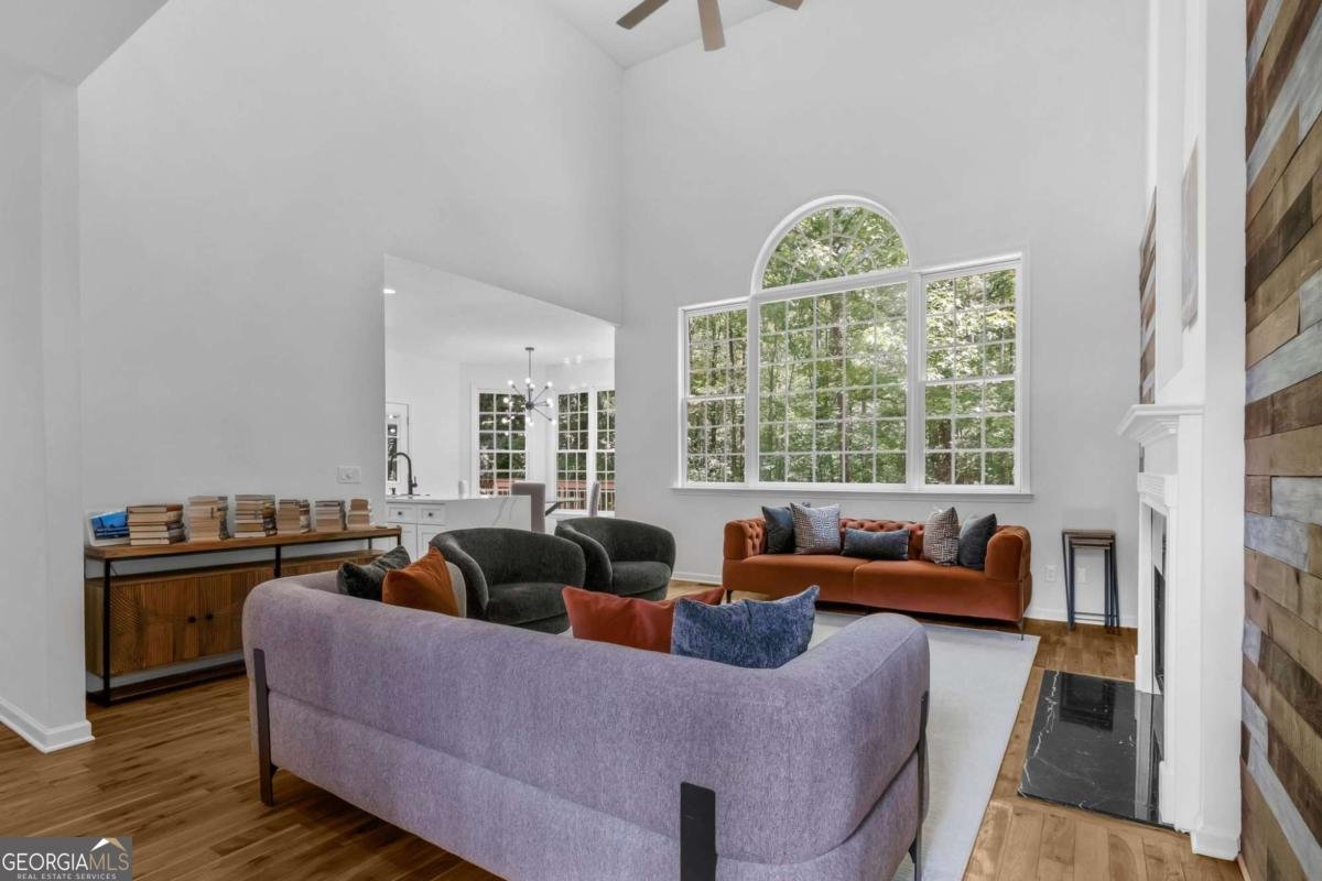 1625 Hawkins Cove Trail Roswell - 4