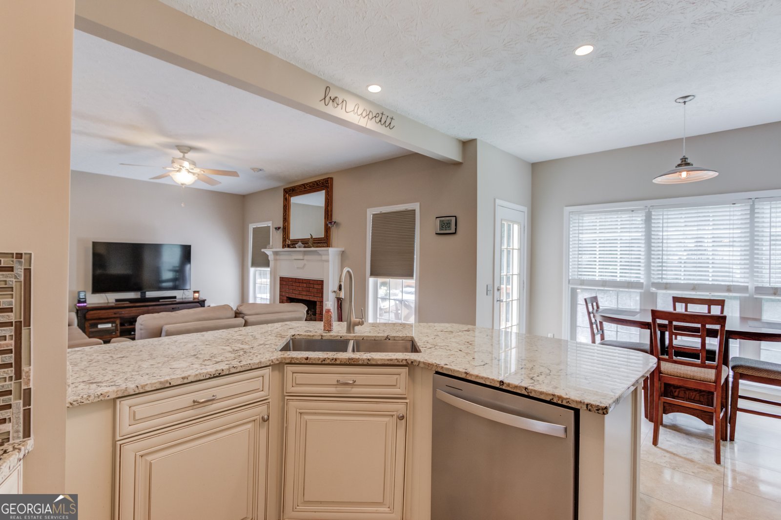 658 Eight Point Court Suwanee - 16