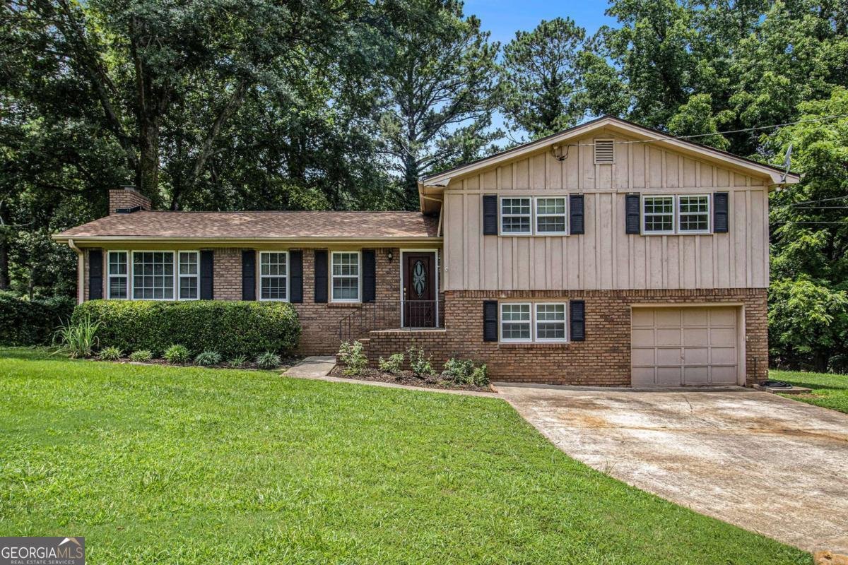396 Stockwood Drive Woodstock - 1