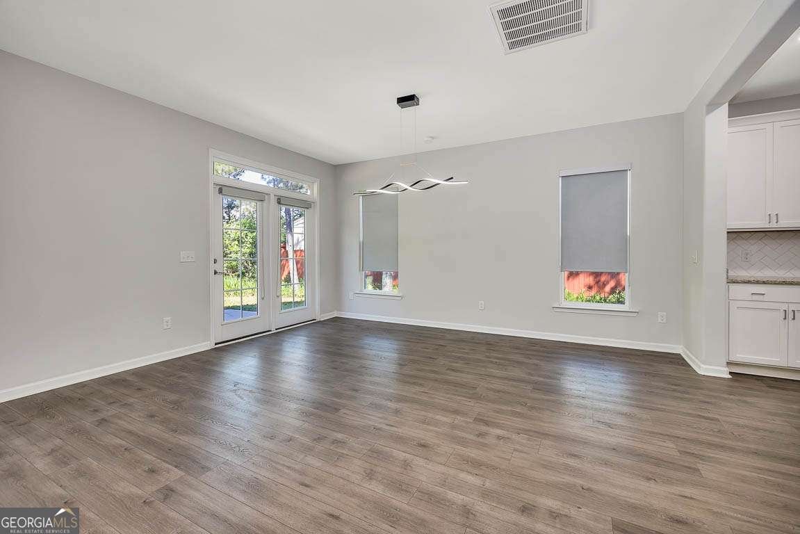 1135 Autumns Wood Circle Brunswick - 12