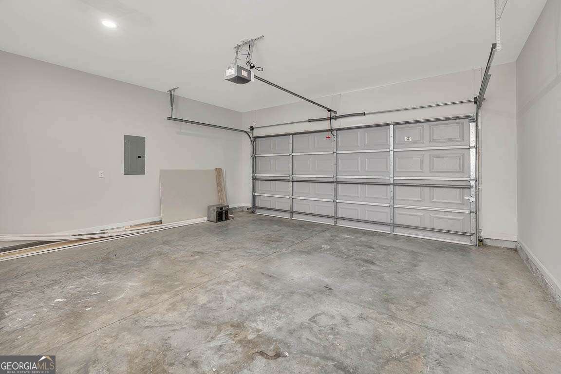 1135 Autumns Wood Circle Brunswick - 24