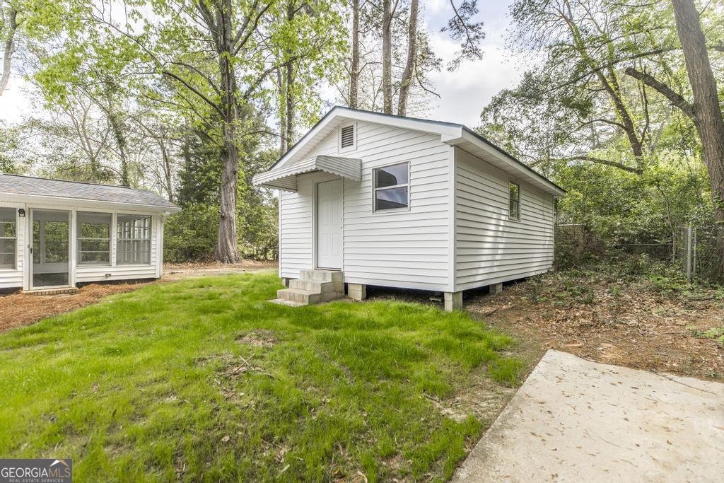 1117 BROAD Perry - 17