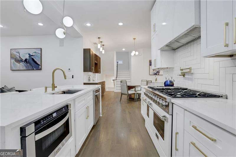 2497 Wawona Dr Brookhaven - 19