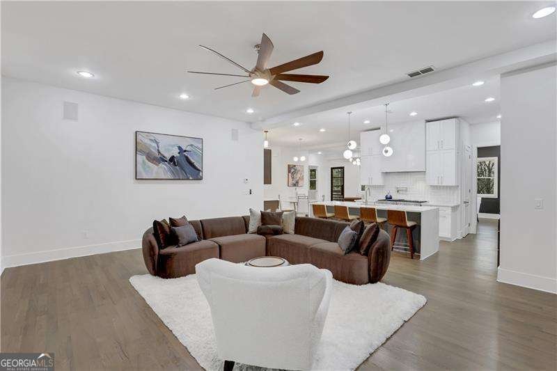 2497 Wawona Dr Brookhaven - 23