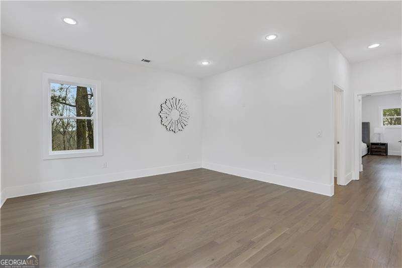 2497 Wawona Dr Brookhaven - 32