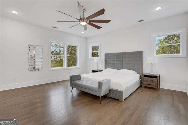 2497 Wawona Dr Brookhaven - 33