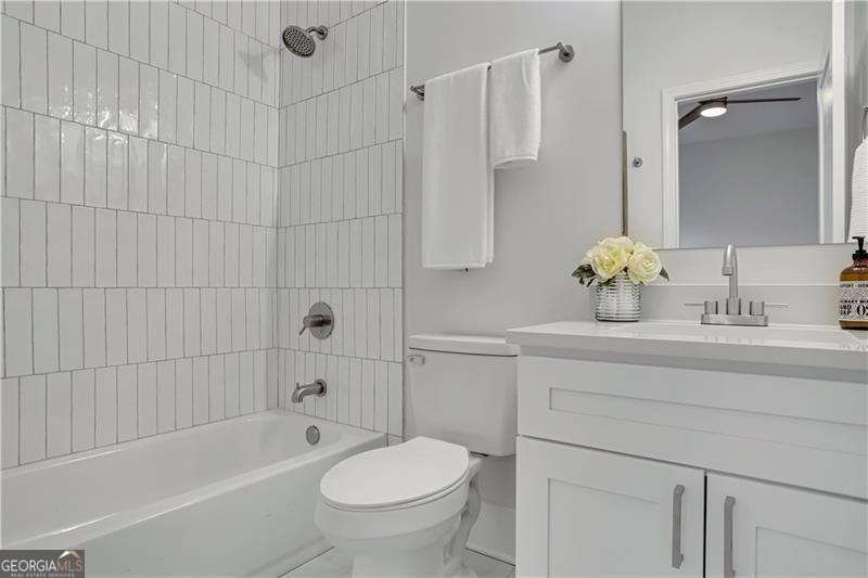 2497 Wawona Dr Brookhaven - 48