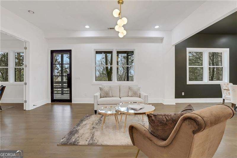 2497 Wawona Dr Brookhaven - 8