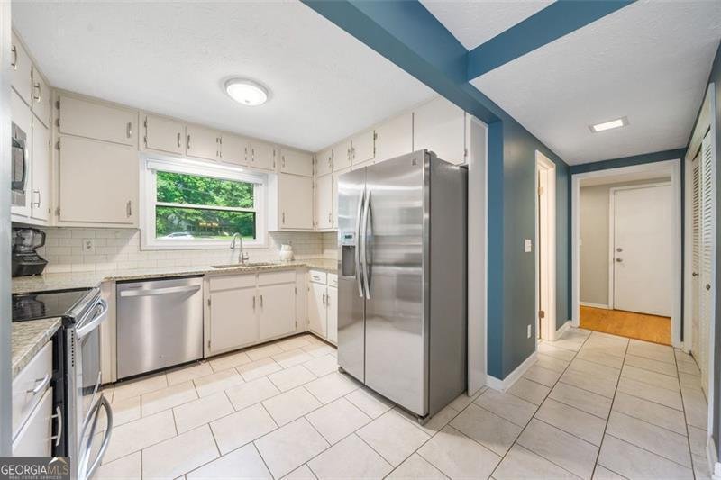 162 NOUVEAU Court Lilburn - 13