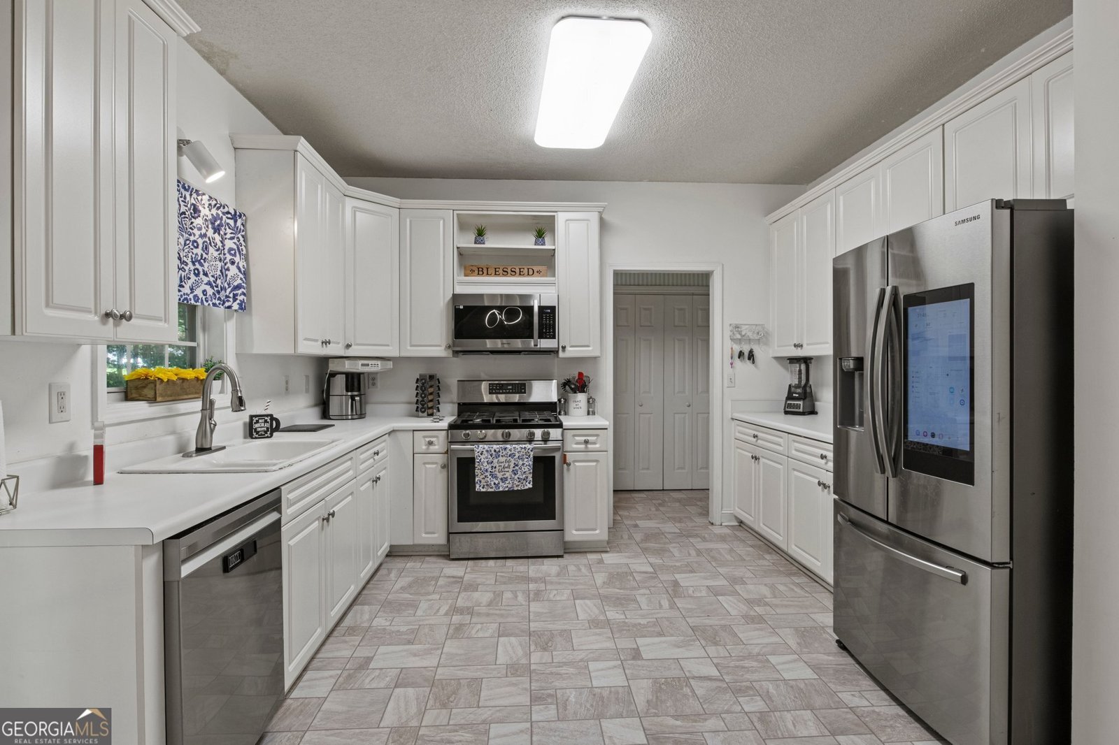 2709 Gentry Drive Douglasville - 20