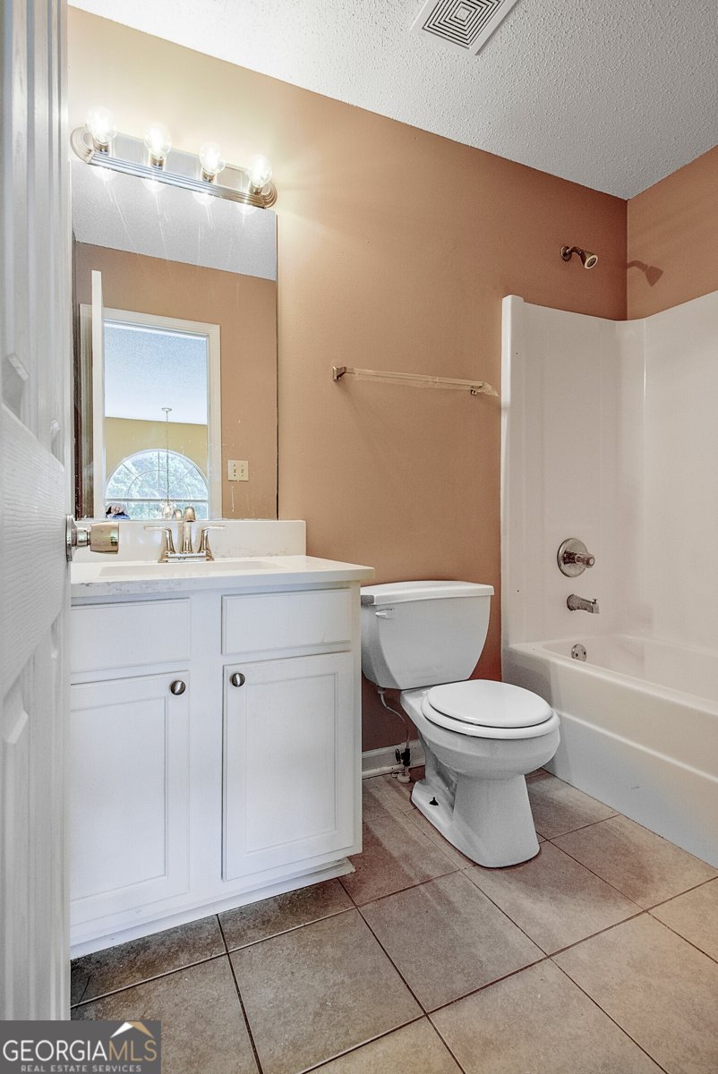 204 Eleanor Court Stockbridge - 32
