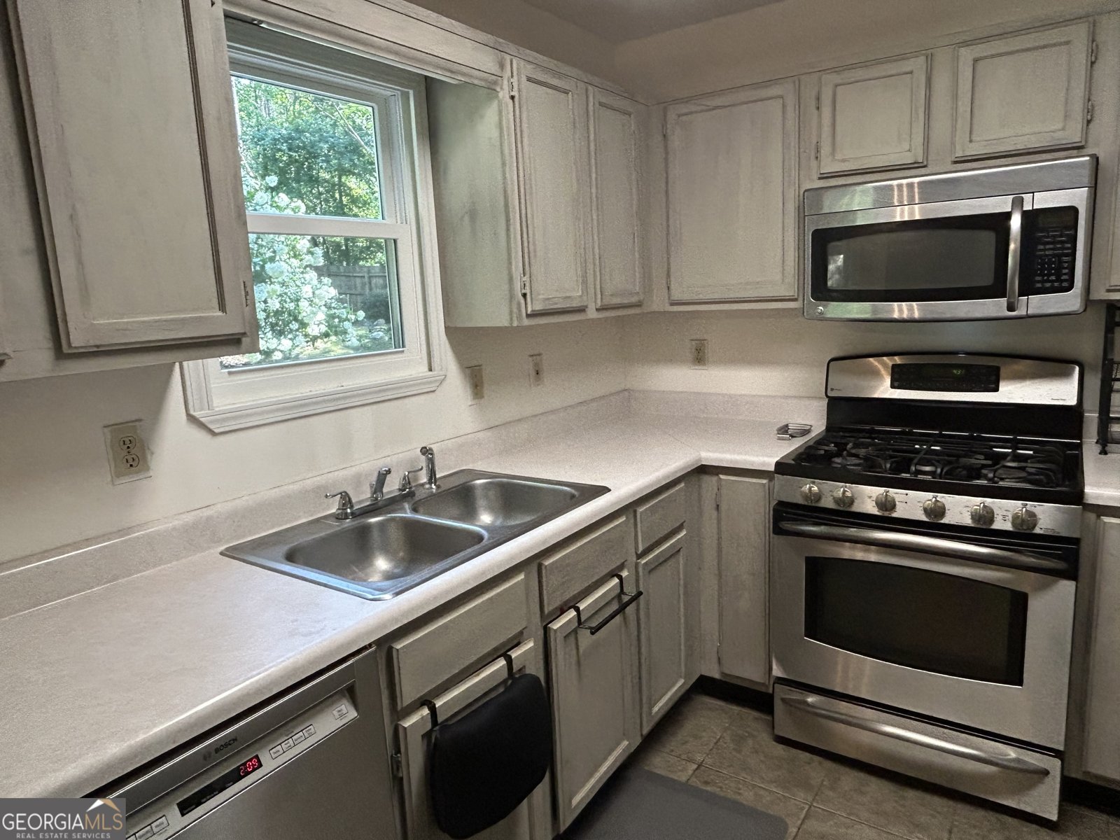 2105 Windy Oak Court Lithia Springs - 15