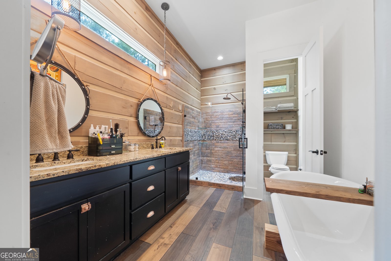 1041 River Farm Way Madison - 43
