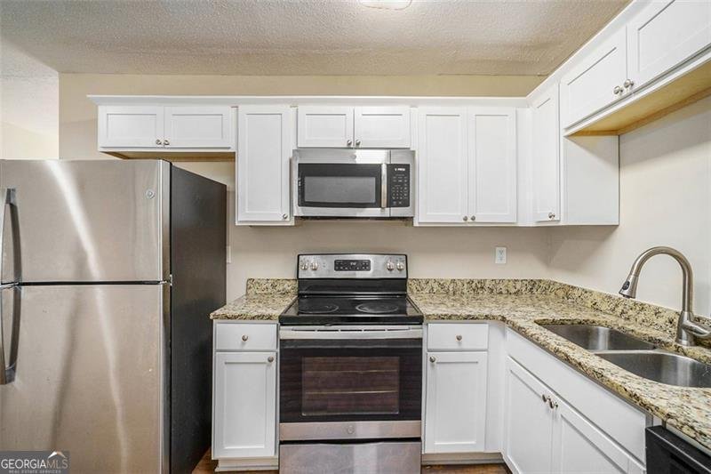 1380 COLONY HILL Stone Mountain - 8