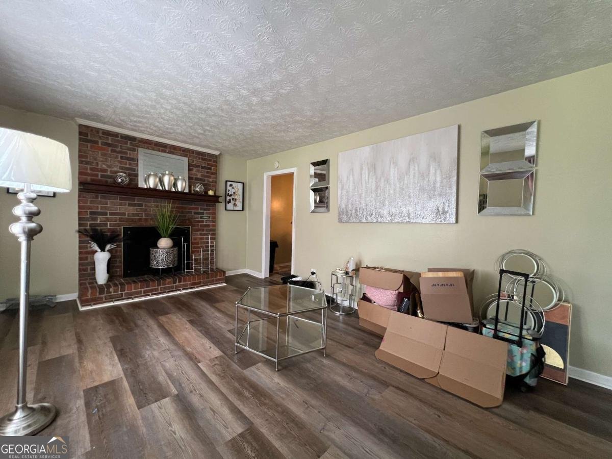 2275 Chestnut Log Loop Lithia Springs - 3