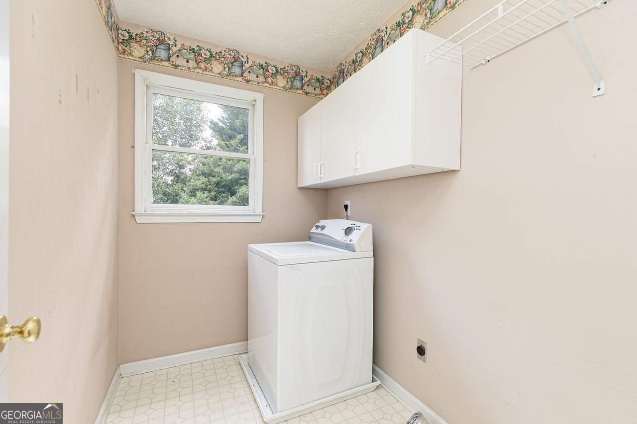 820 BENNETT Powder Springs - 24
