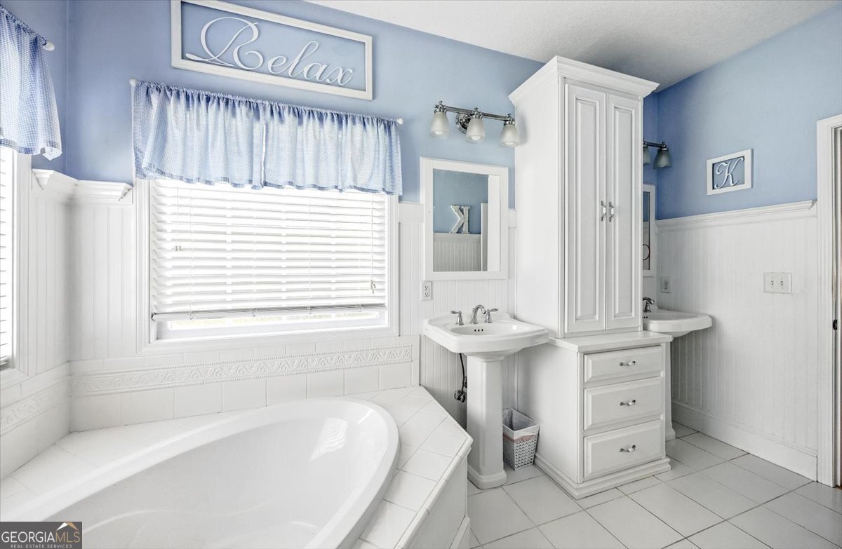 1045 Plantation Club Circle Gray - 26