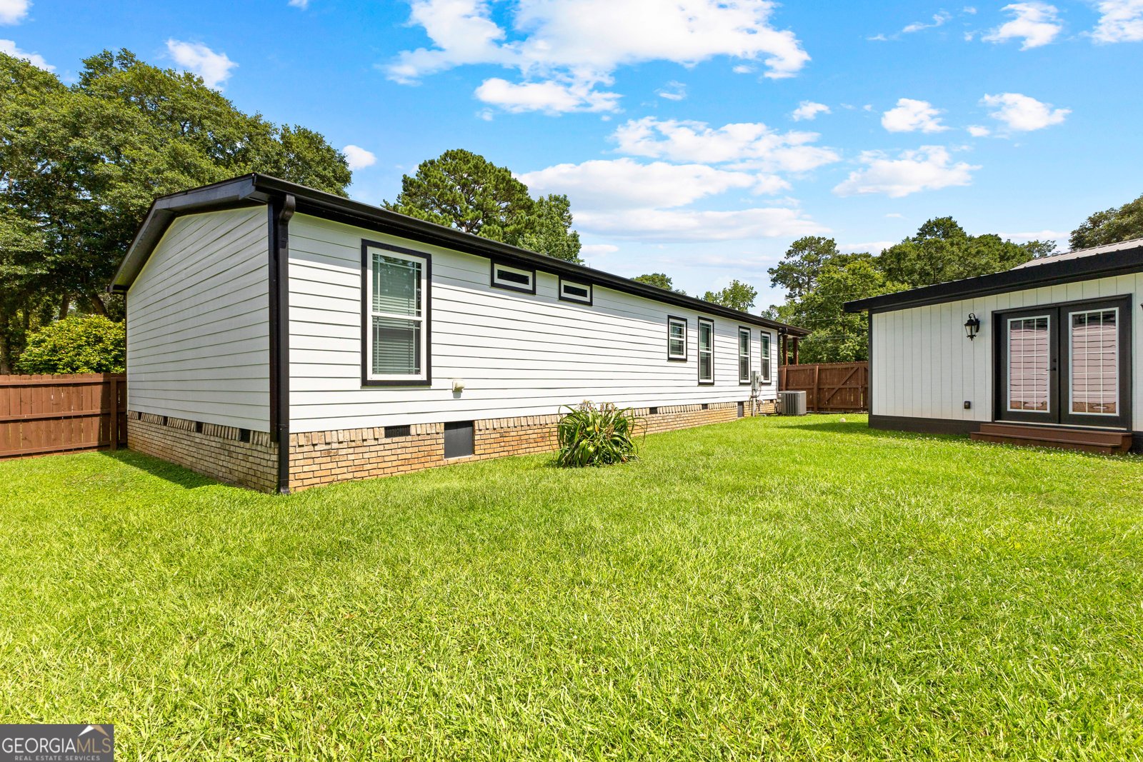 80 David Road Hampton - 1