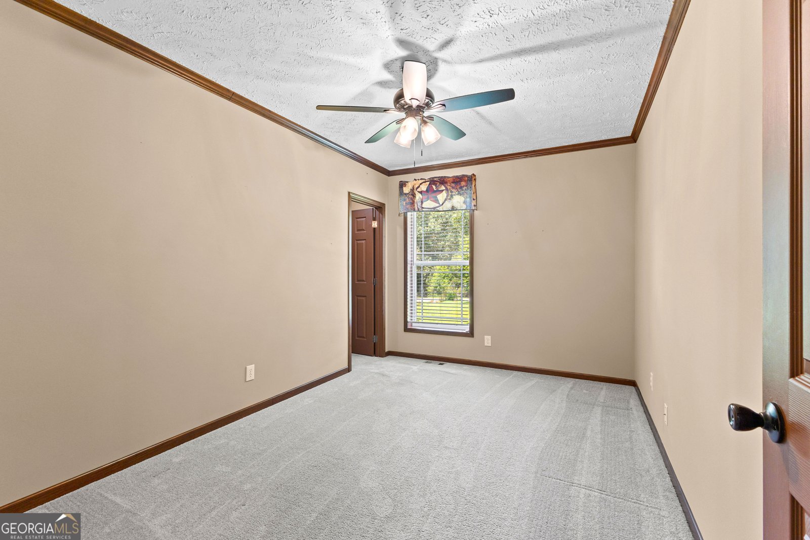80 David Road Hampton - 31