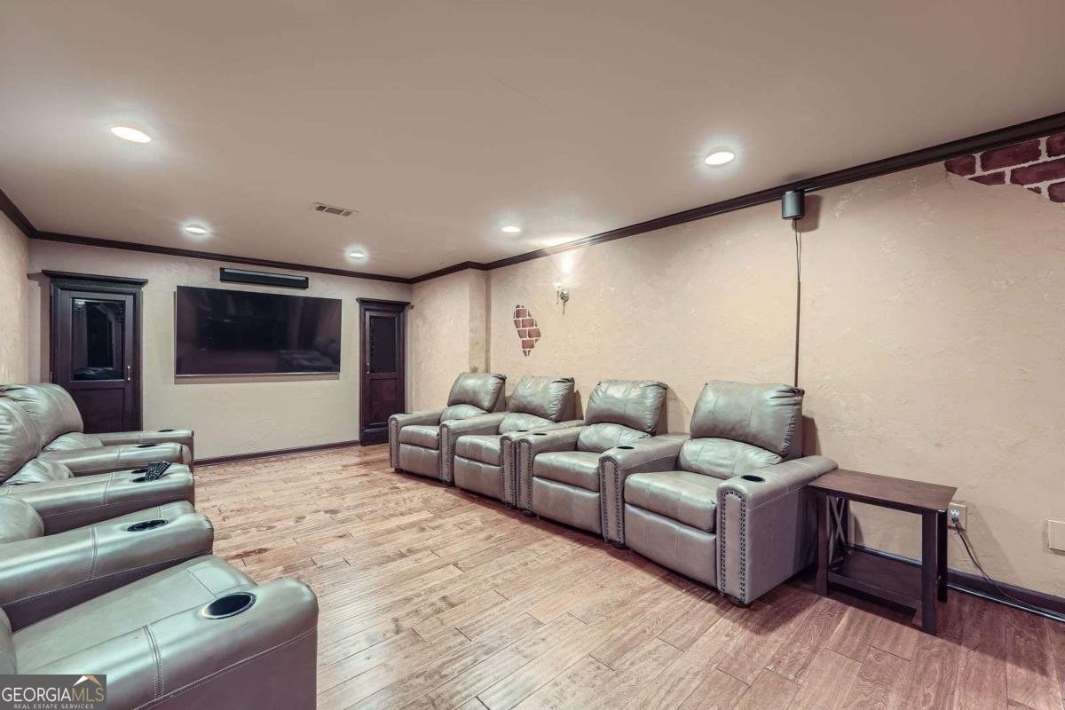 1025 Ector Drive Kennesaw - 24