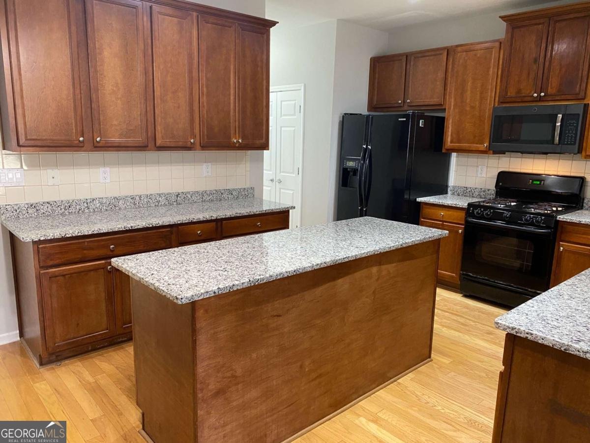 1295 LEISURE LAKE Drive Lawrenceville - 11