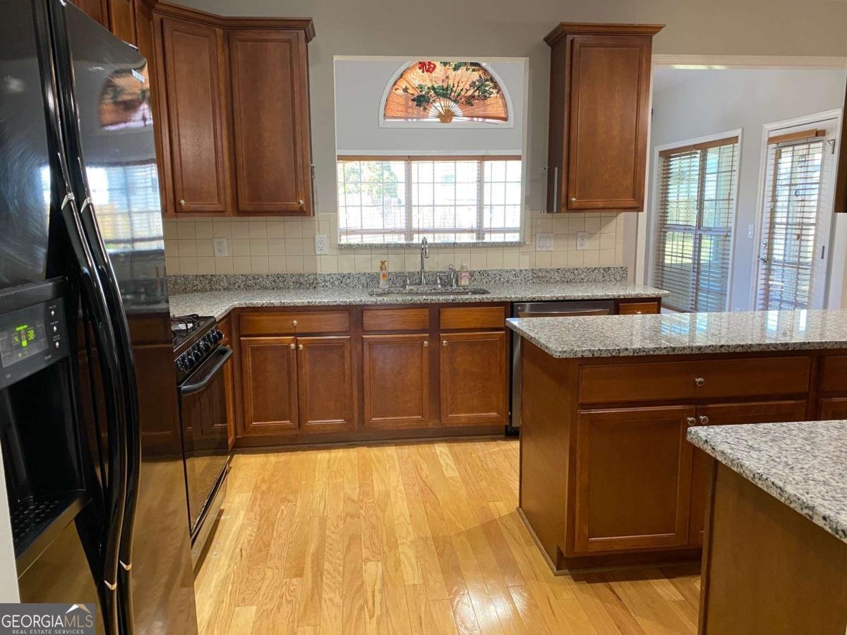 1295 LEISURE LAKE Drive Lawrenceville - 13