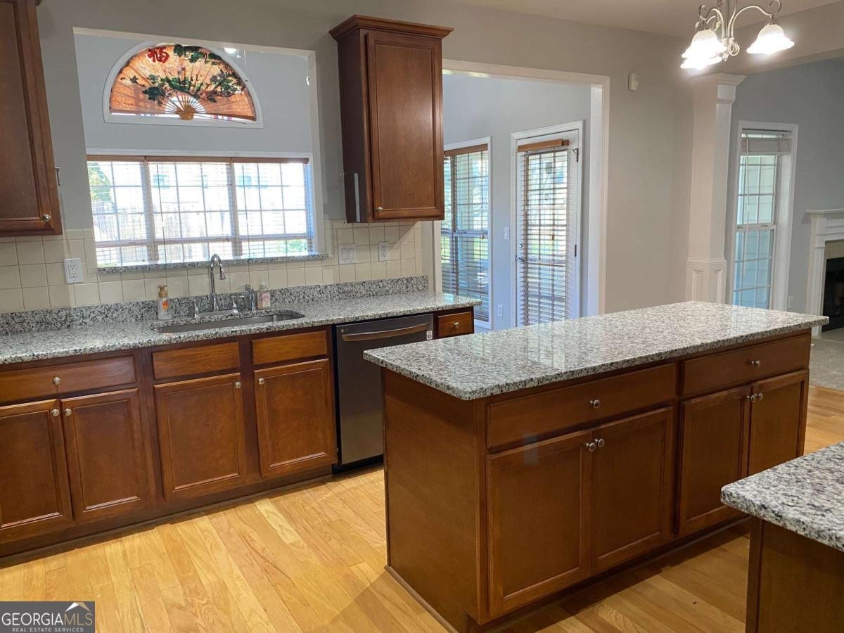 1295 LEISURE LAKE Drive Lawrenceville - 15