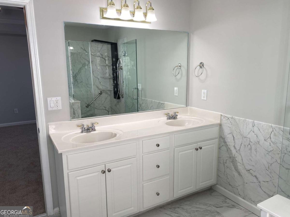 1295 LEISURE LAKE Drive Lawrenceville - 36