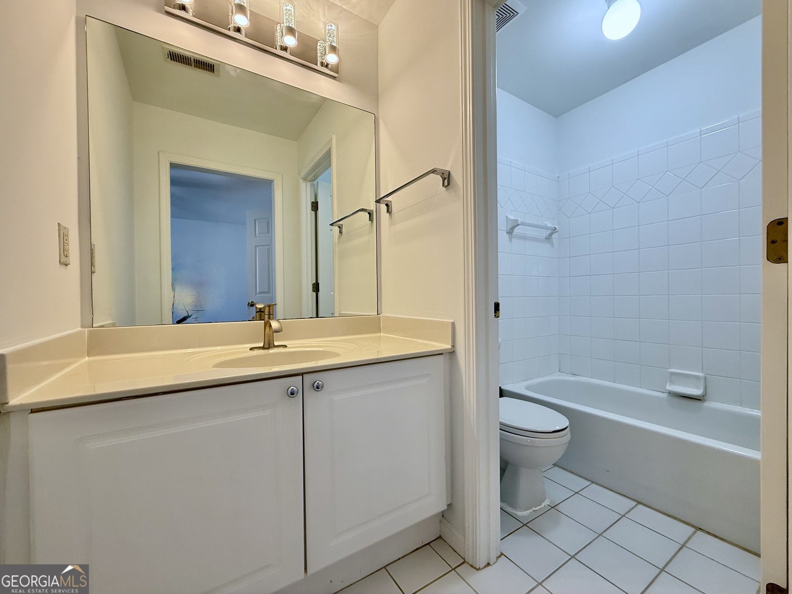 6765 Crofton Drive Alpharetta - 30