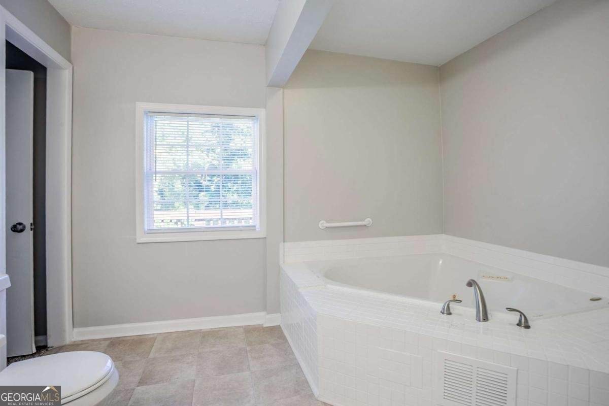3305 Lakeland Road Gainesville - 24