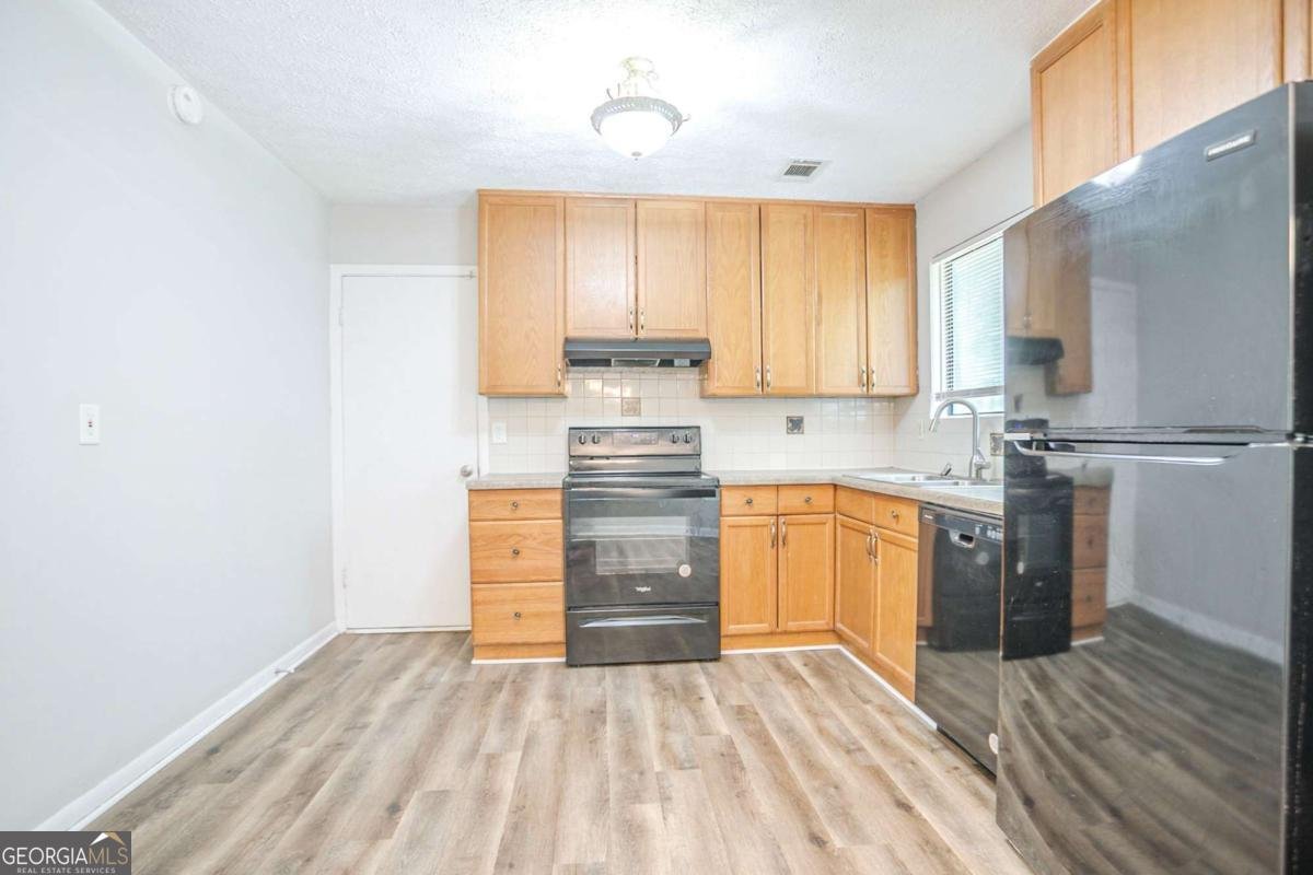 914 Hemingway Road Stone Mountain - 13