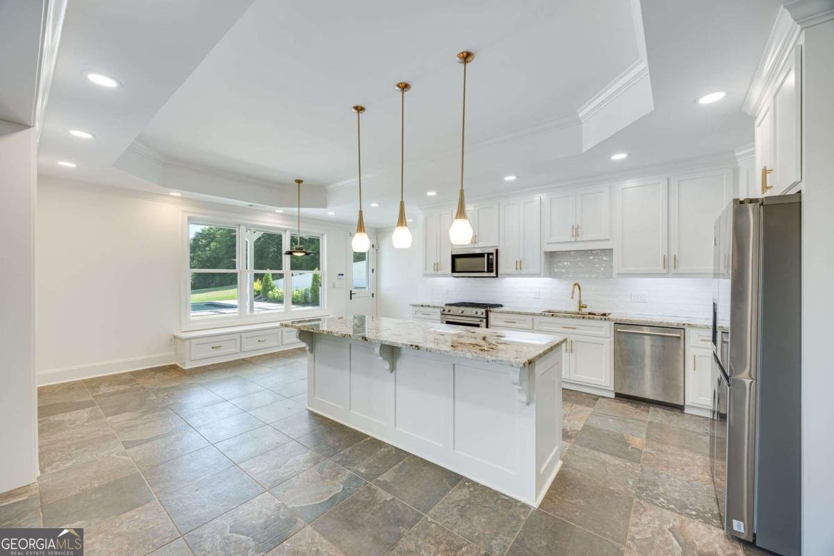 5651 Old Wilkie Road Gainesville - 73