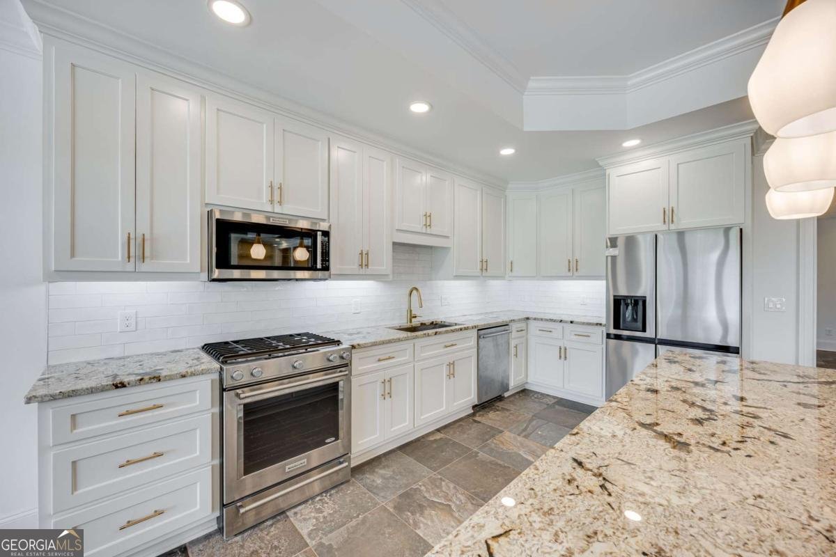 5651 Old Wilkie Road Gainesville - 76