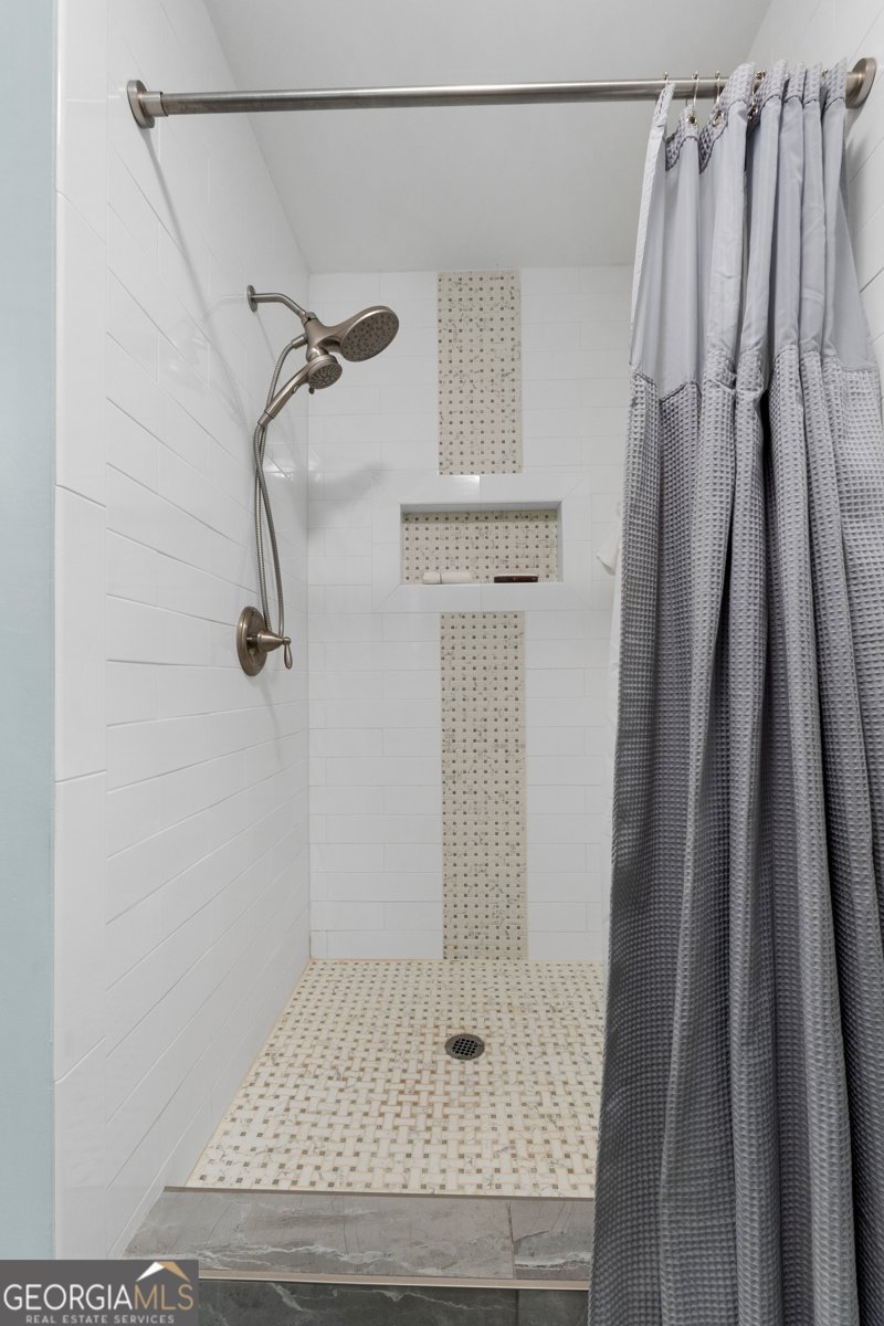 150 Butterfield Lane Fayetteville - 1