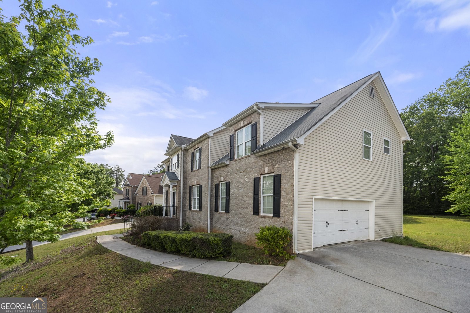 4914 Brown Leaf Drive Powder Springs - 2